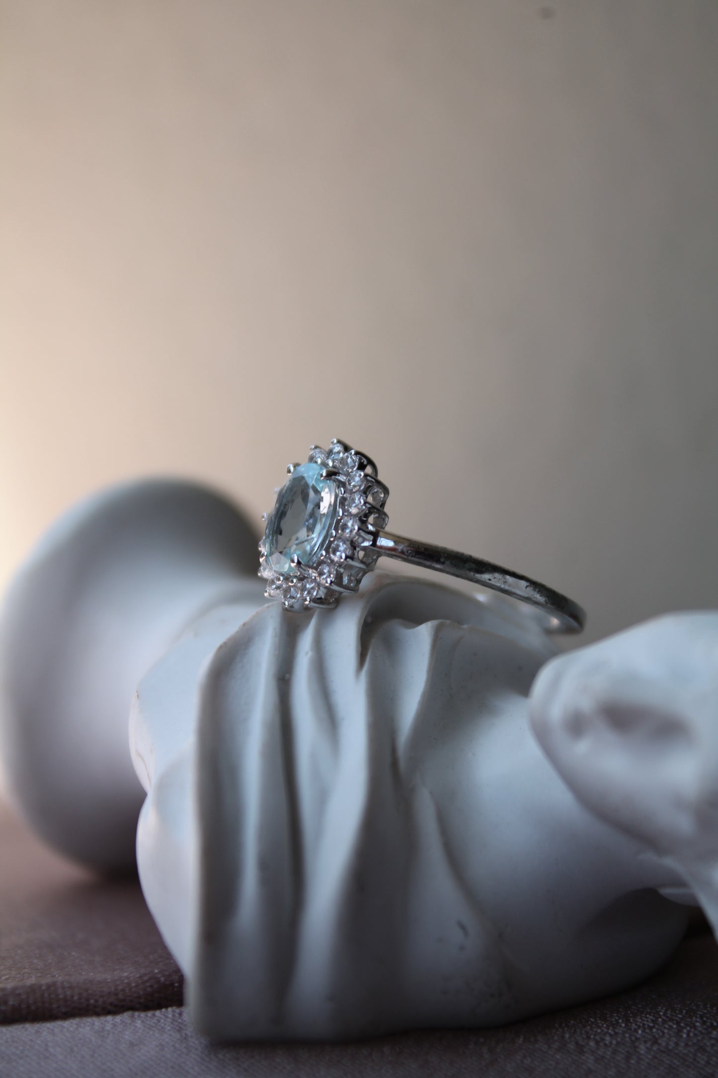 Anillo plata 925, aguamarina y zirconitas