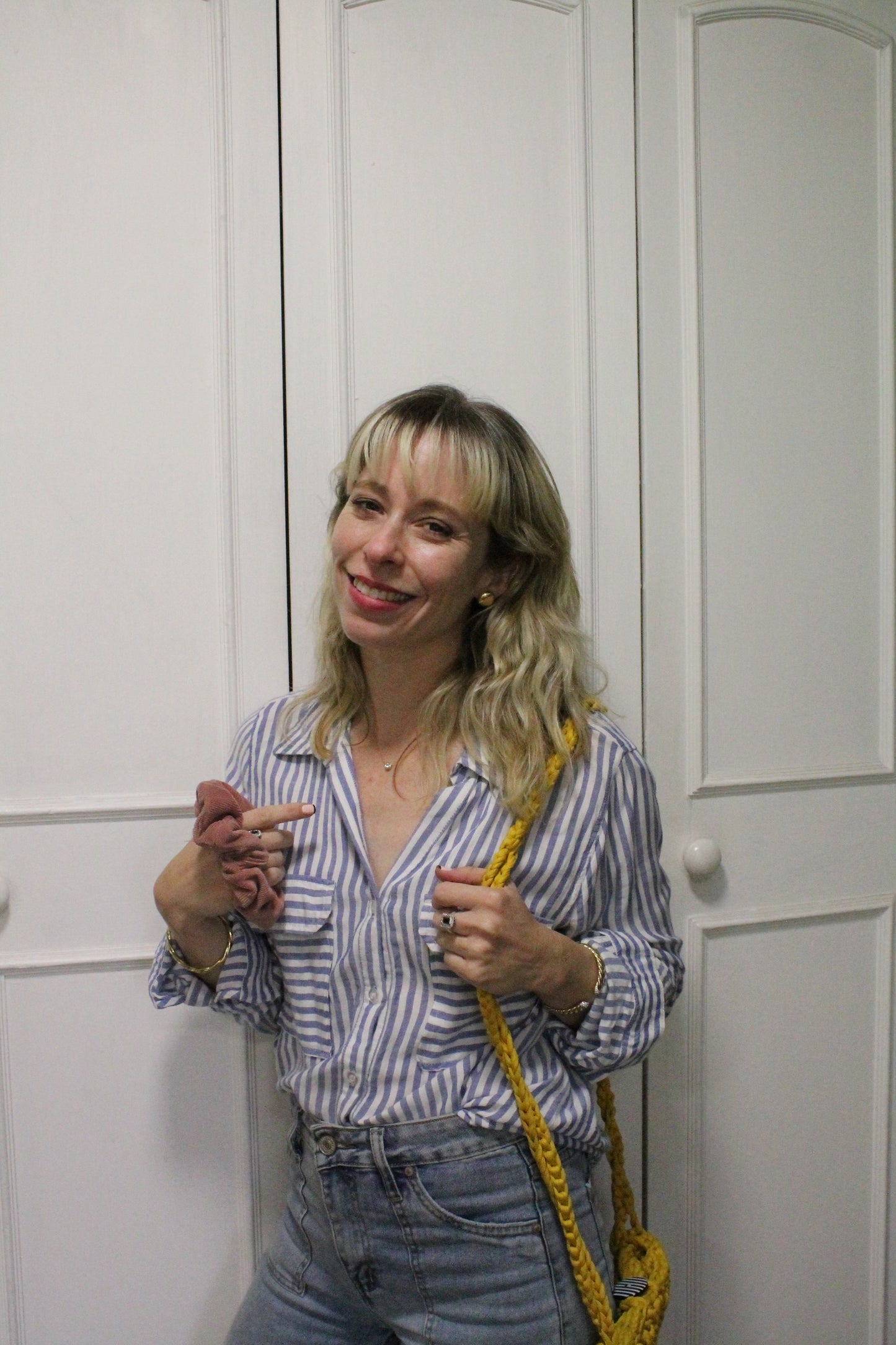 Aros europeos hechos a mano de oro amarillo.