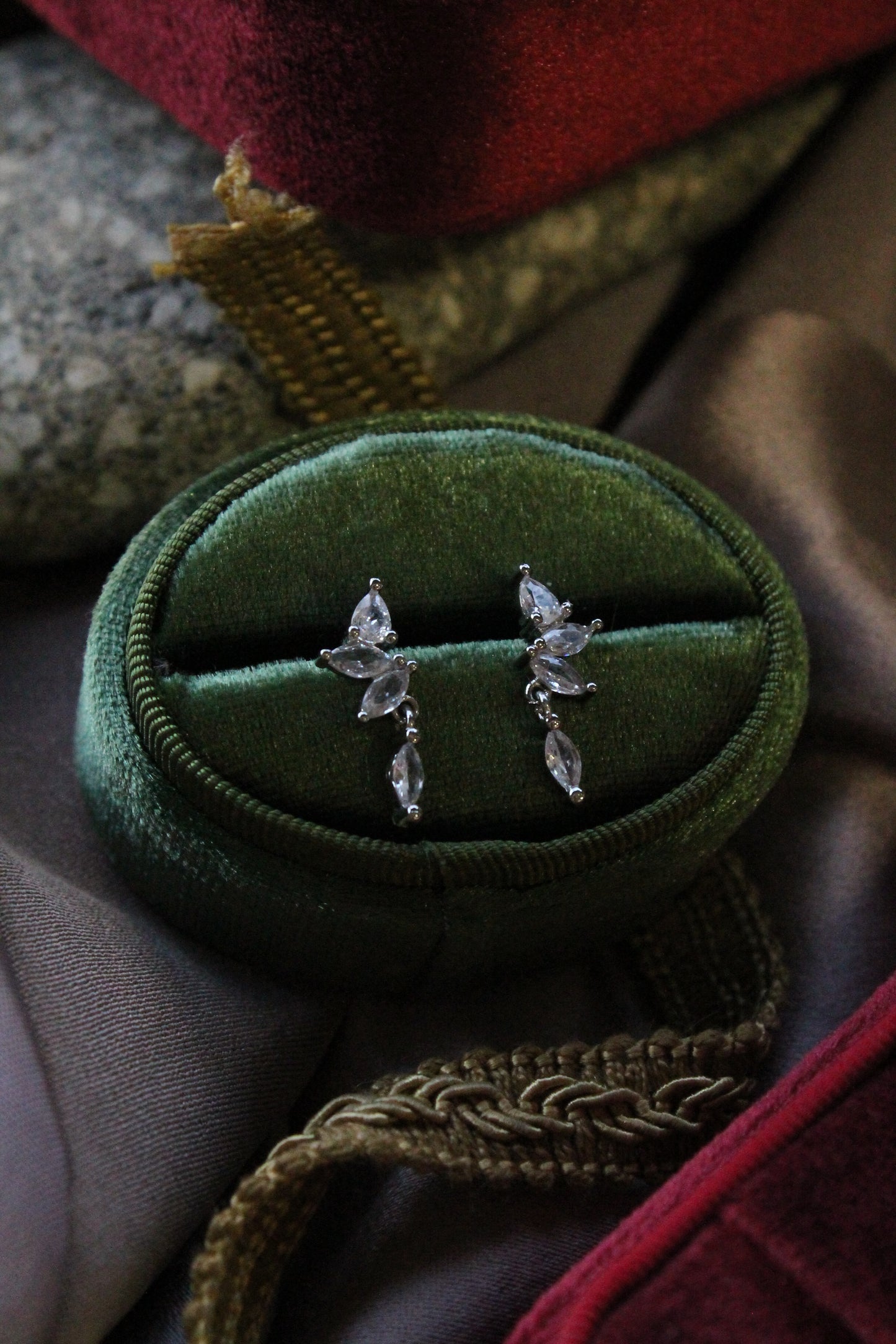 Aros colgantes marqueza, plata 925 y zirconitas.