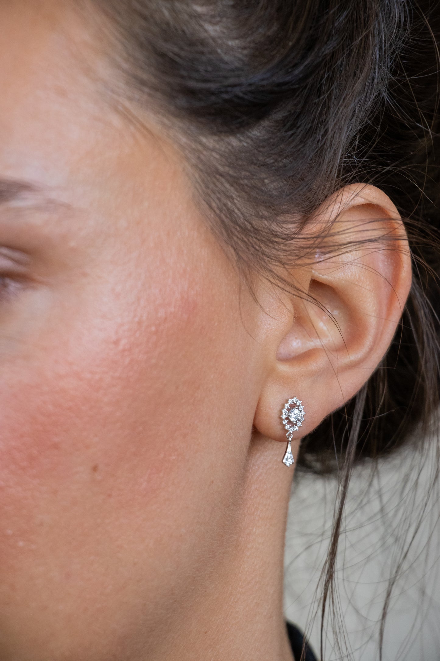 Aros colgantes estilo antiguo, plata 925 con zirconitas.