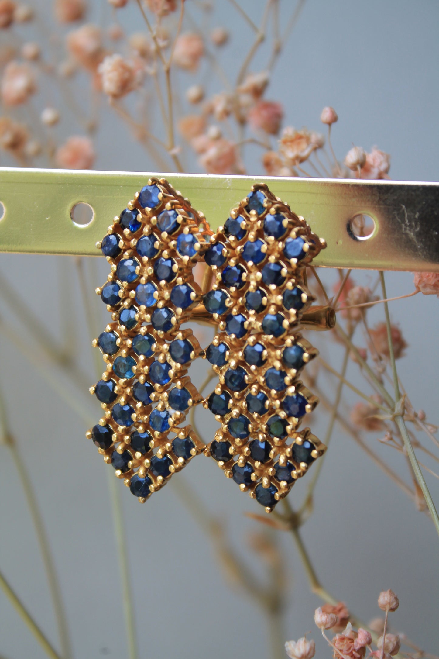 Aros metal plata 925, enchape de oro y zafiros