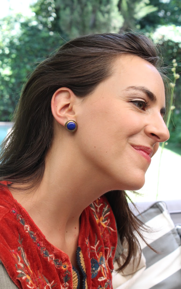 Aros europeos estilo antique, hechos a mano, oro amarillo y Lapis Lazuli.