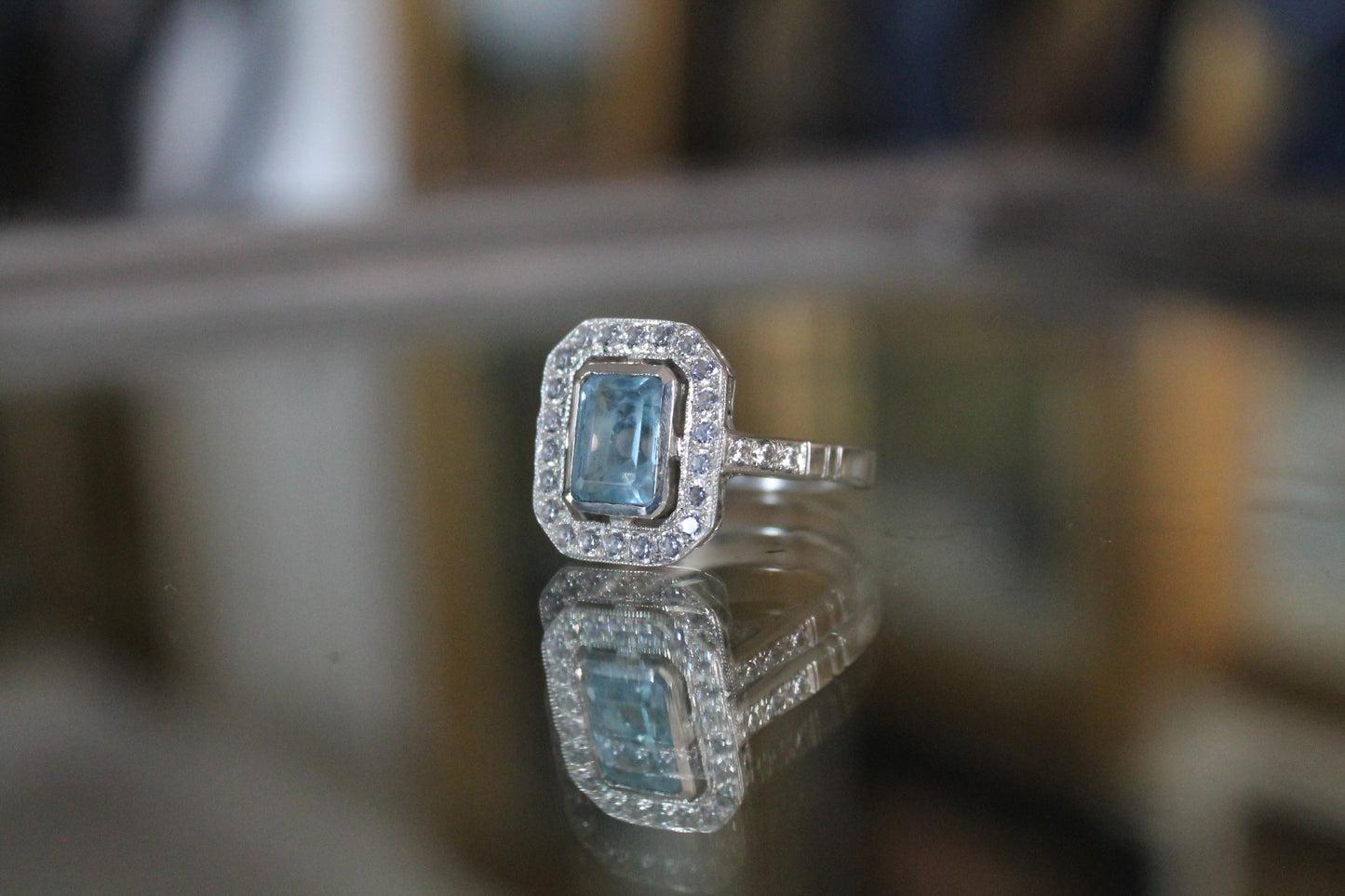 Anillo hecho a mano, plata 925, rodio platino, zirconitas y topacio.