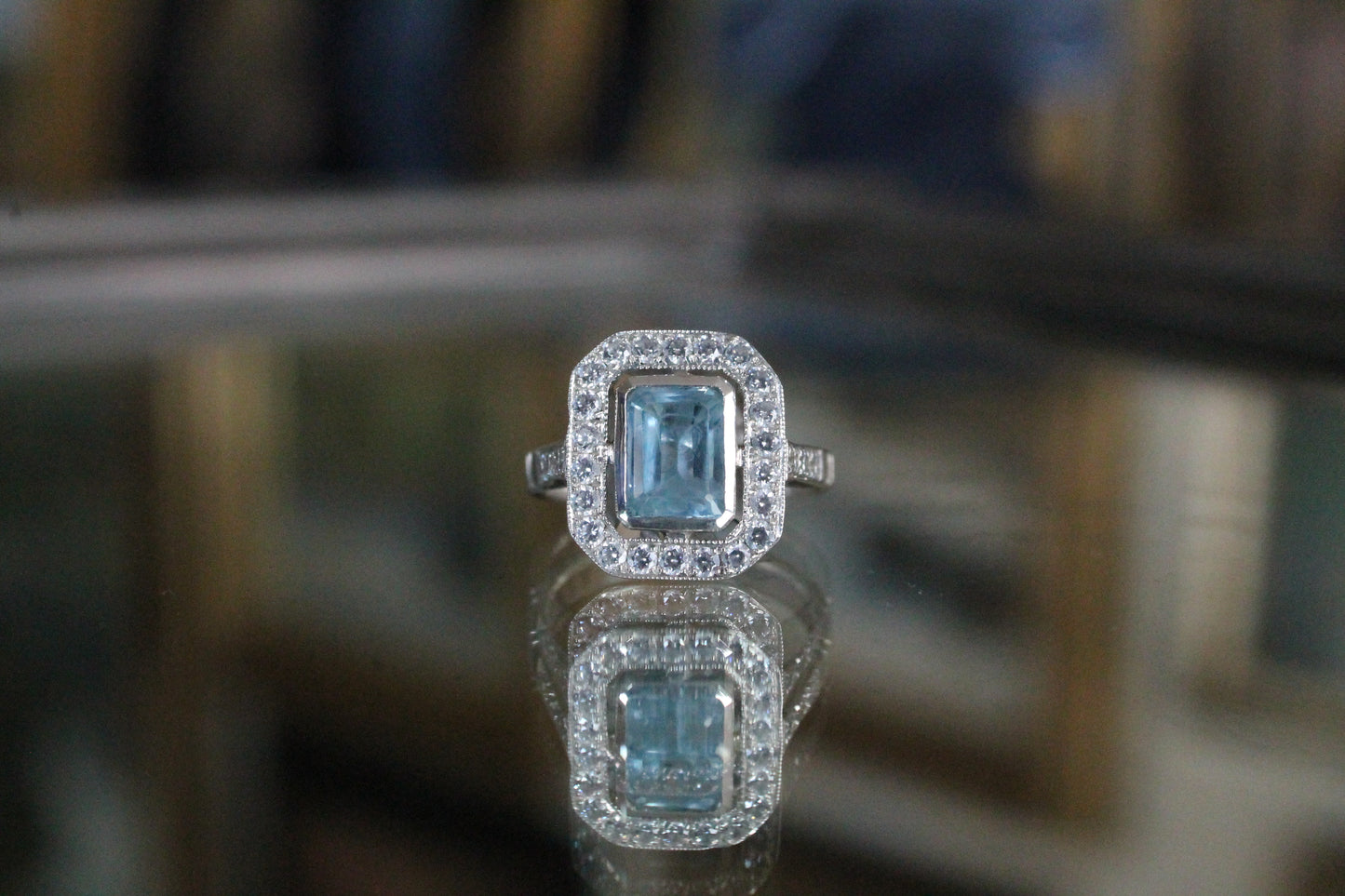 Anillo hecho a mano, plata 925, rodio platino, zirconitas y topacio.