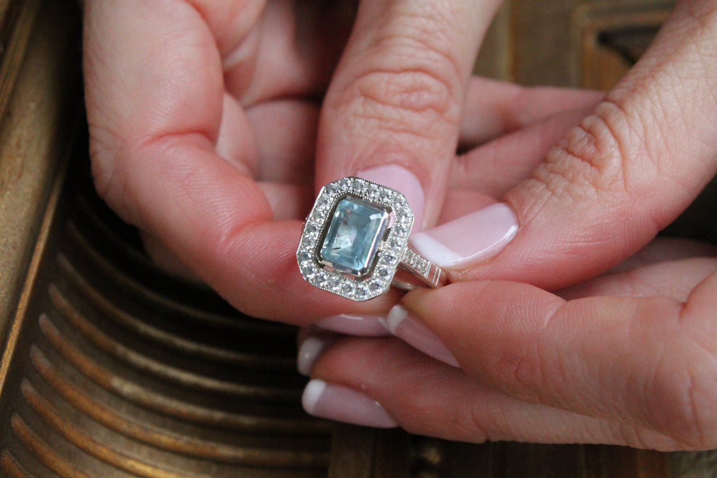 Anillo hecho a mano, plata 925, rodio platino, zirconitas y topacio.