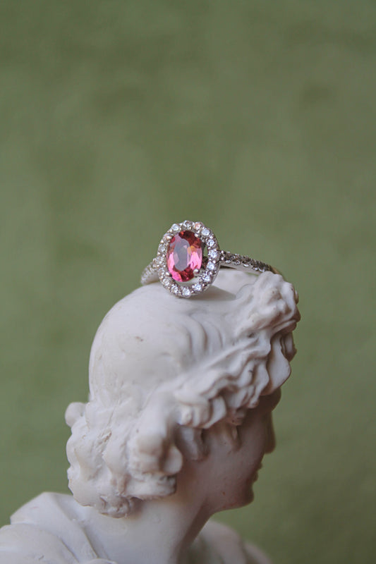 Anillo halo, hecho a máquina, plata 925 y zirconitas y turmalina rosa