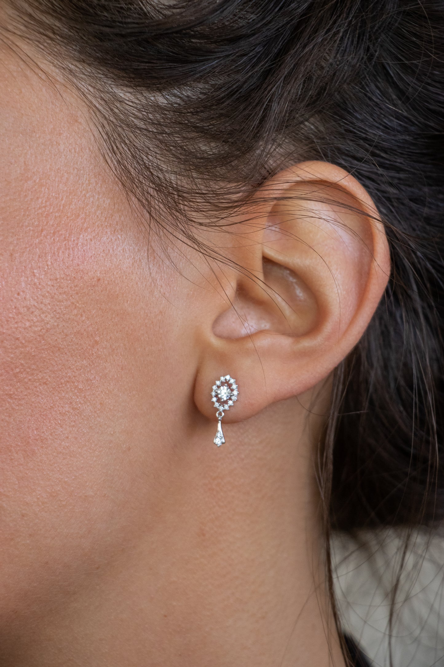 Aros colgantes estilo antiguo, plata 925 con zirconitas.