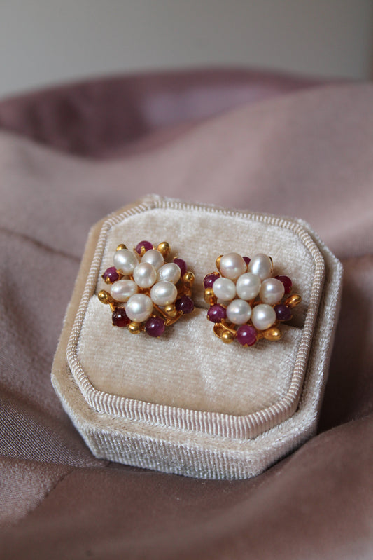 Aros oro amarillo, perlas y rubíes
