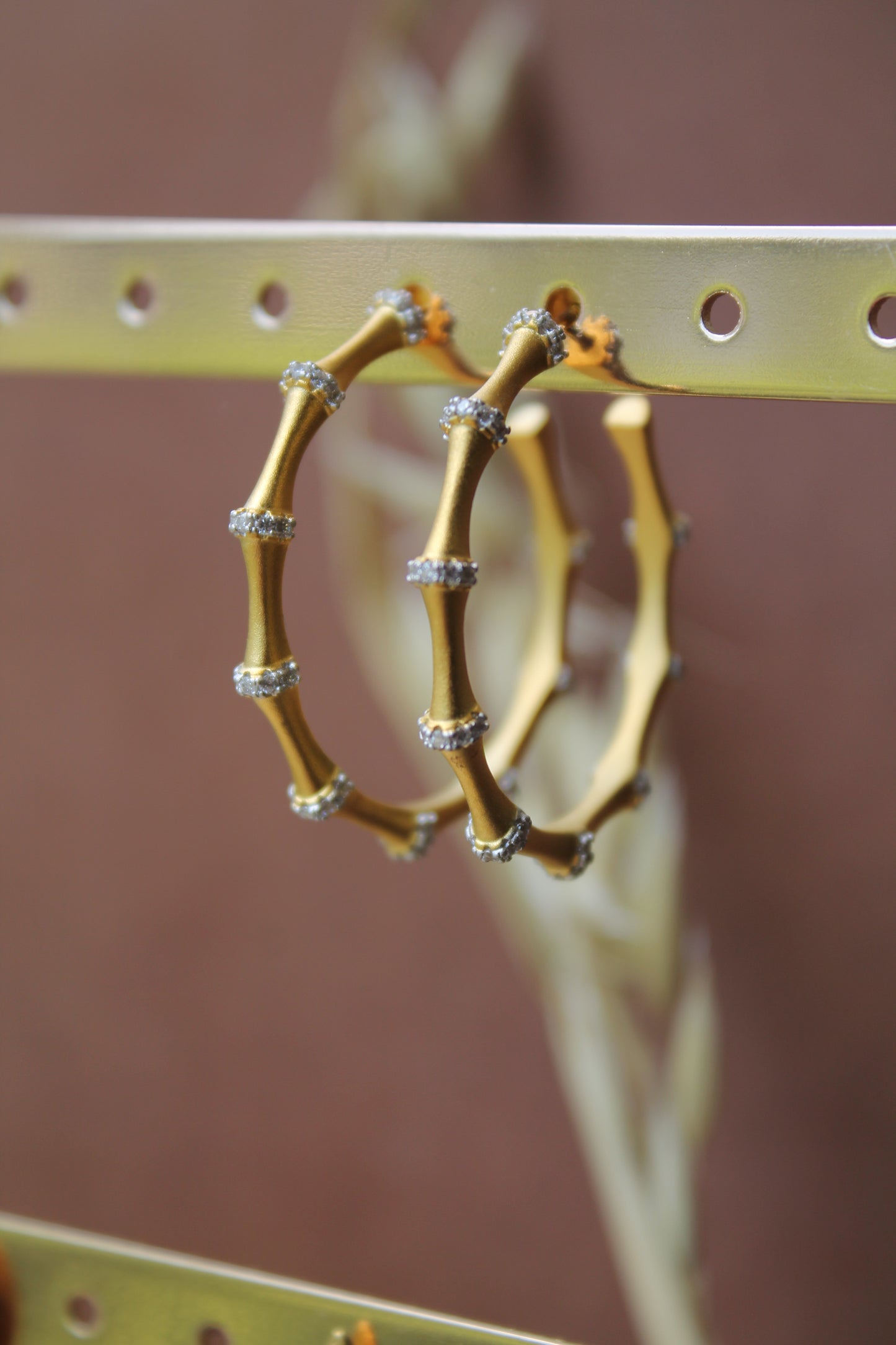 Aros metal plata 925, enchape oro y zirconitas