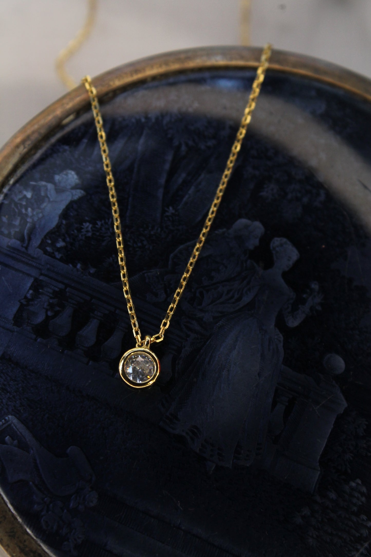 Collar punto de luz, plata 925, enchapado en oro 18k y zirconita.