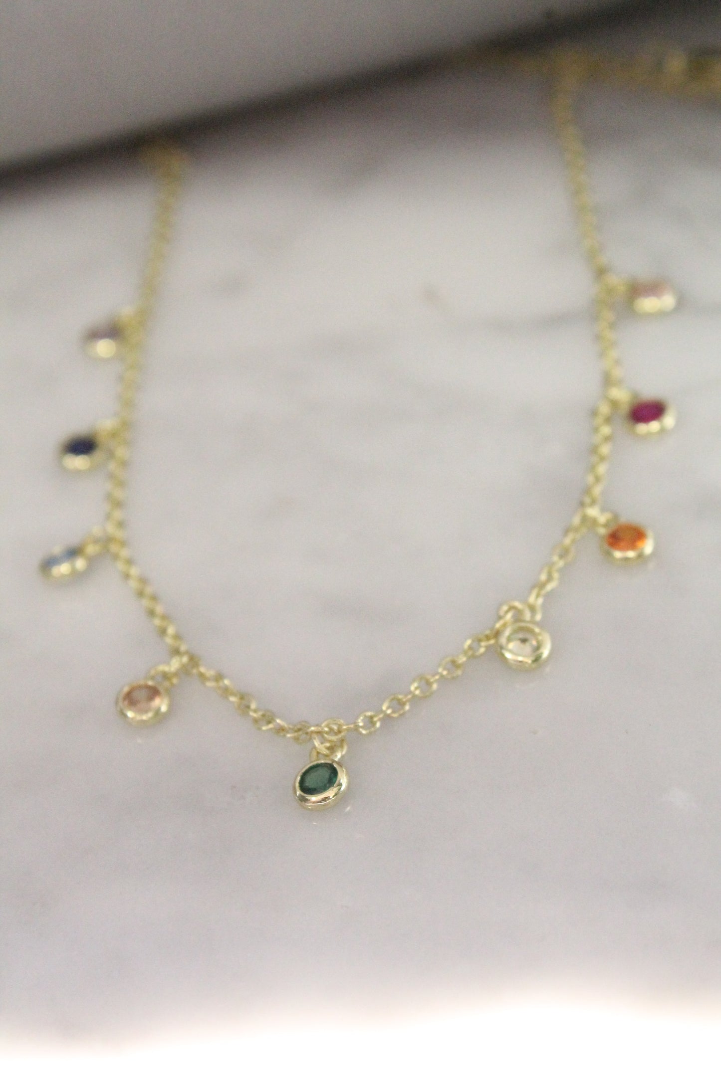 Collar colores, plata 925, enchapado en oro amarillo de 18k y zirconitas de colores.