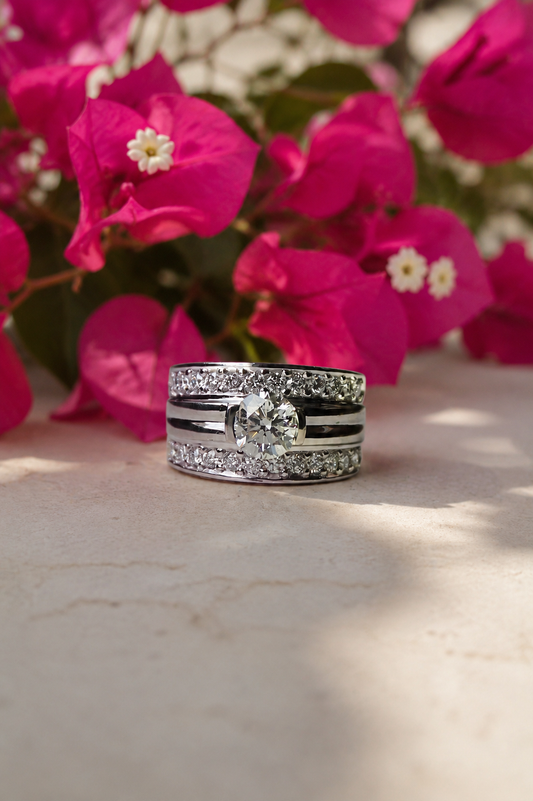 Anillo platino y brillantes