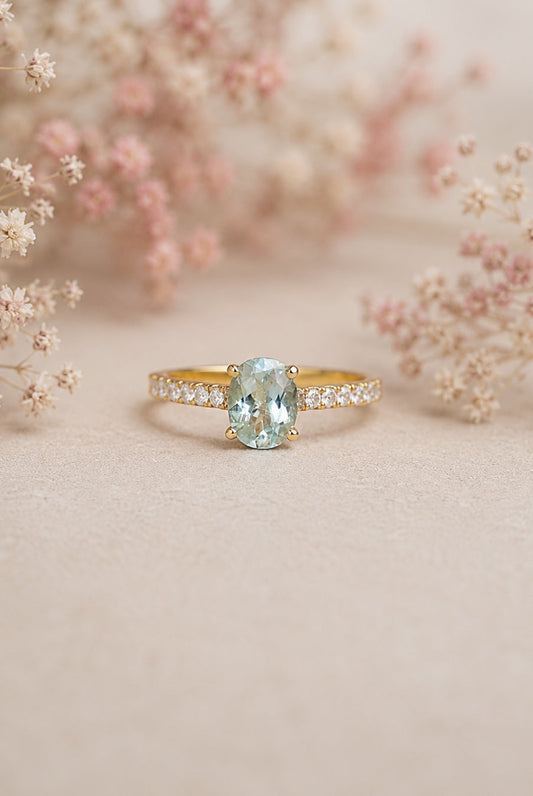 Anillo oro amarillo, aguamarina y brillantes