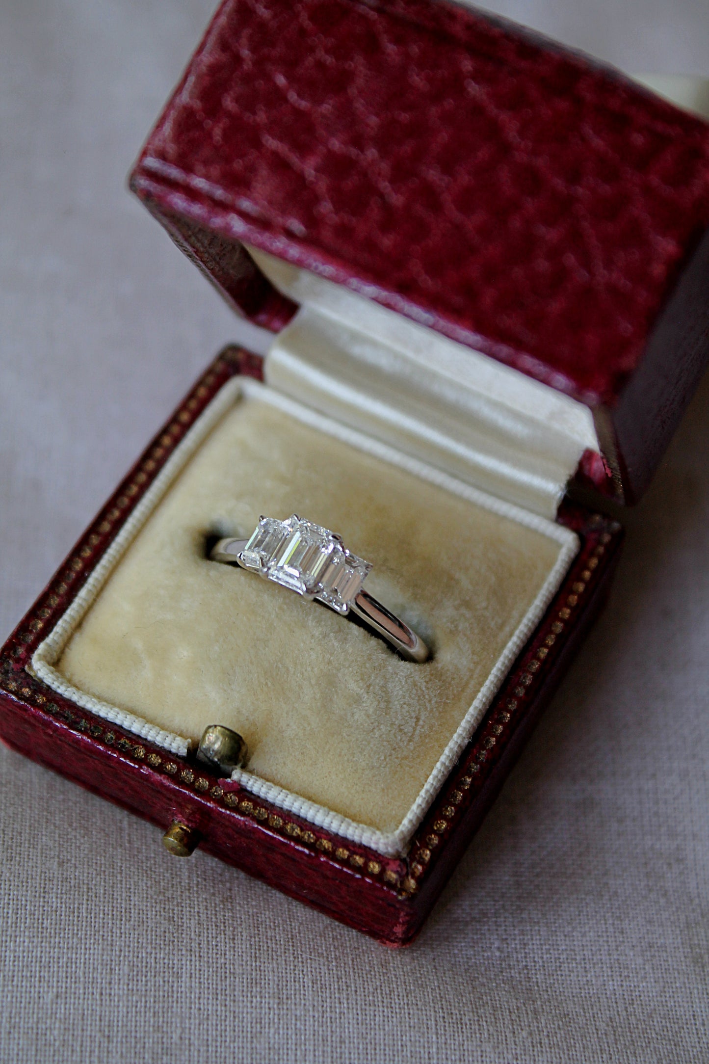 Anillo oro blanco y diamante sintético