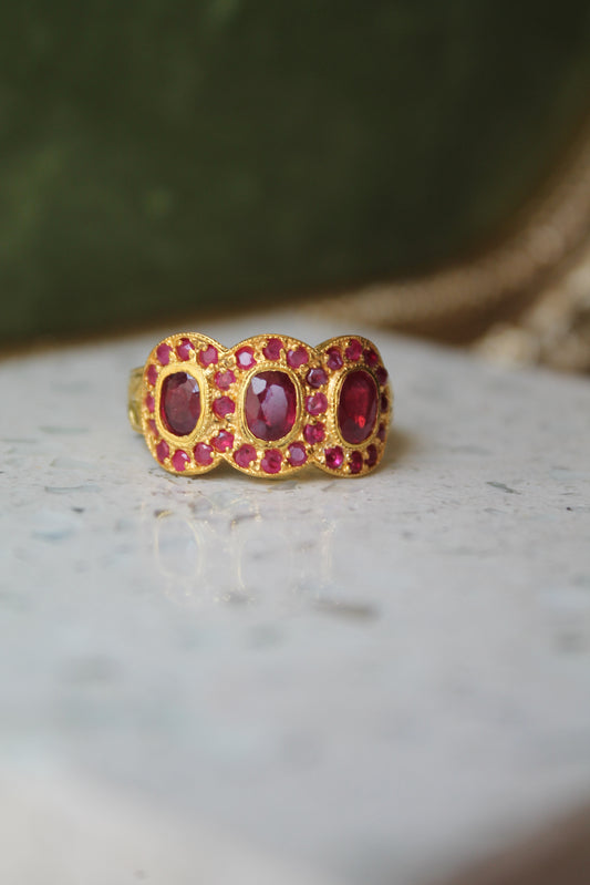 Anillo plata 925 enchapado en oro y rubi