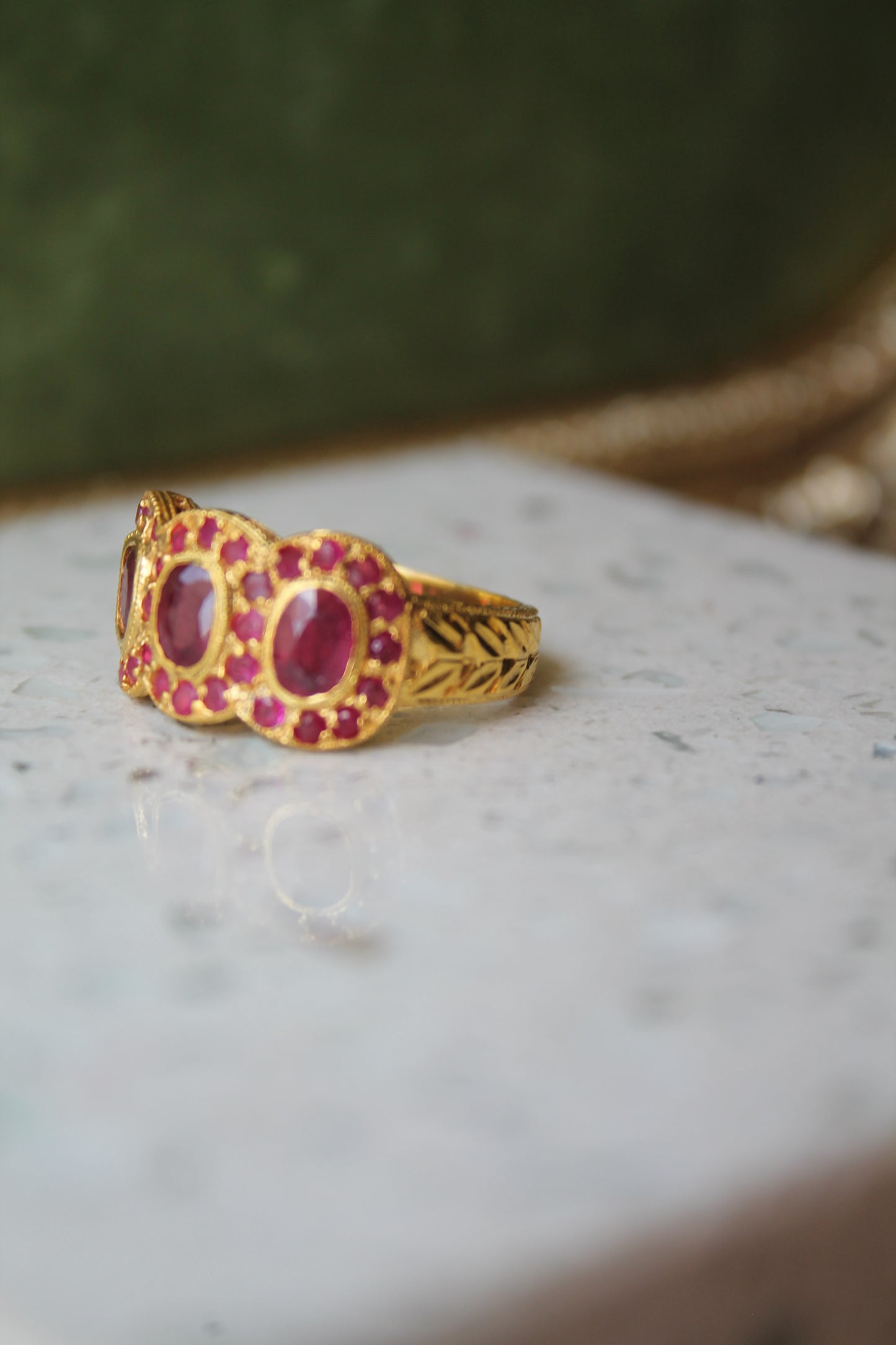 Anillo plata 925 enchapado en oro y rubi