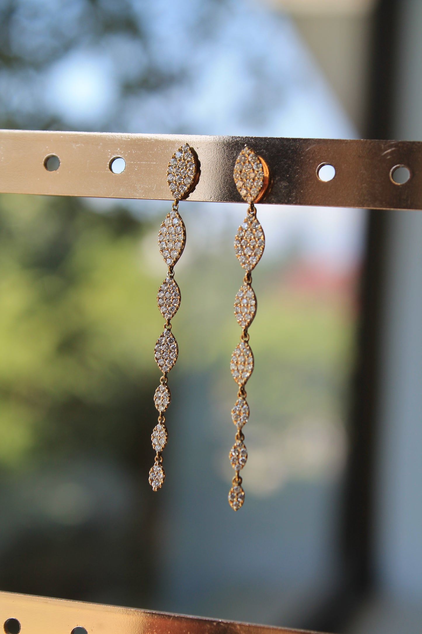 Aros oro amarillo y brillantes