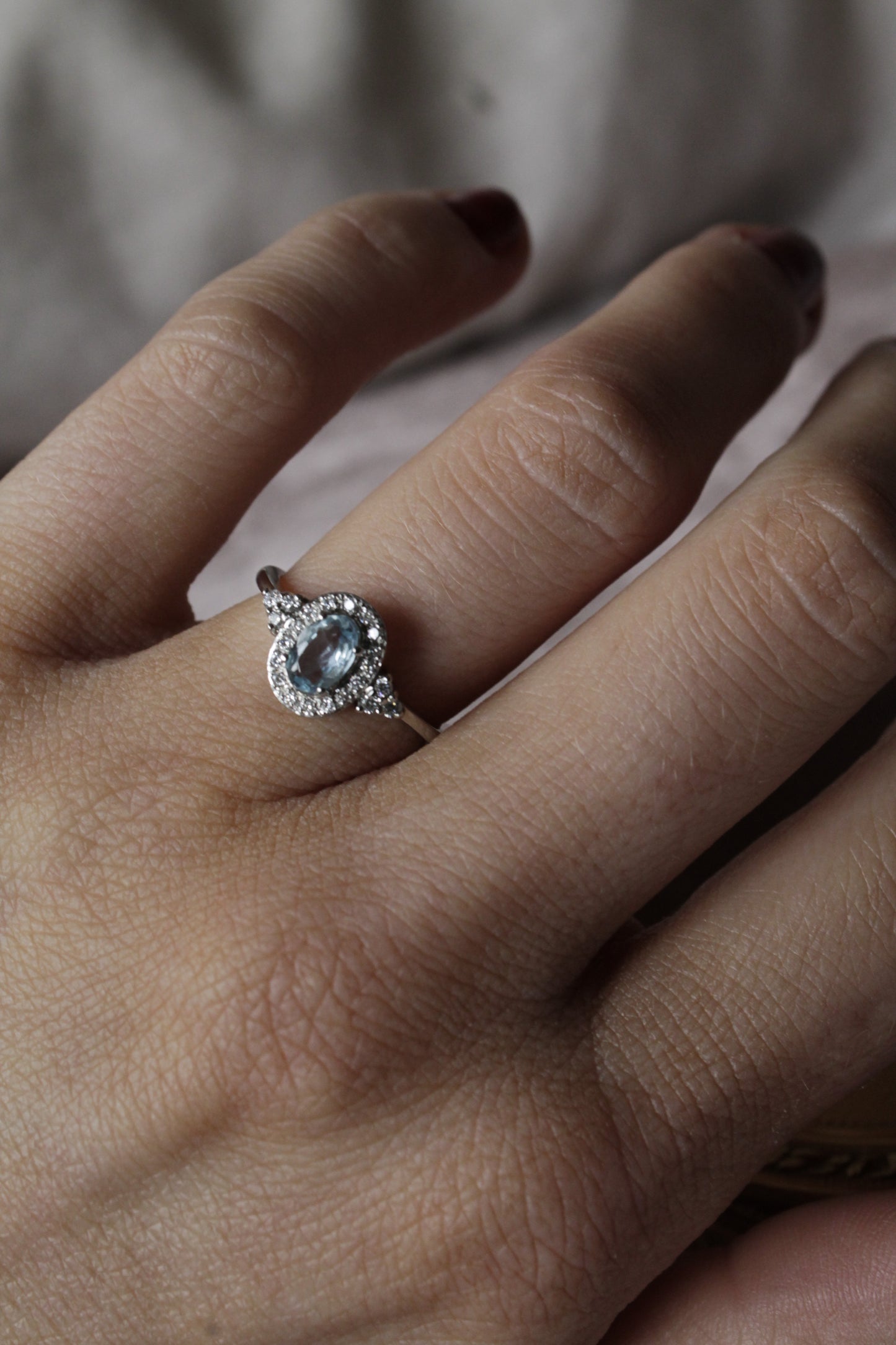 Anillo hecho a mano, Platino, Aguamarina y Brillantes